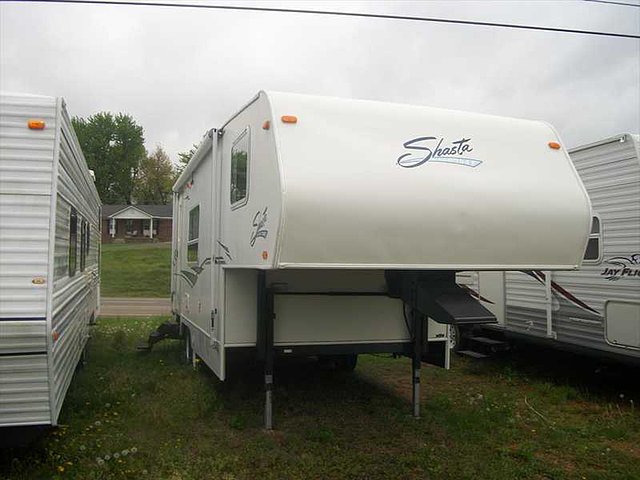 2001 Shasta Flyte Photo