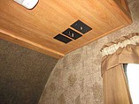 2016 Shasta Oasis Photo #9