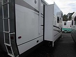 2015 Shasta Revere Photo #2