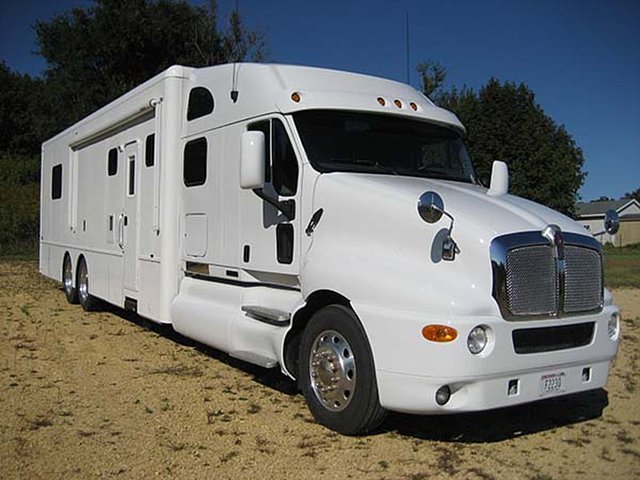 2011 Show Hauler Photo