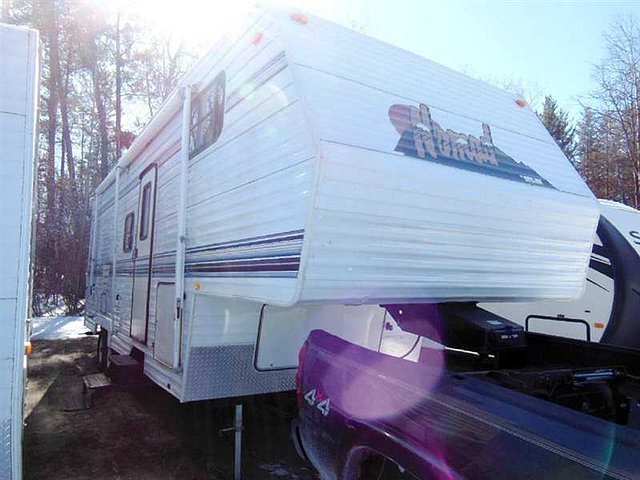 1998 Skyline Nomad Photo