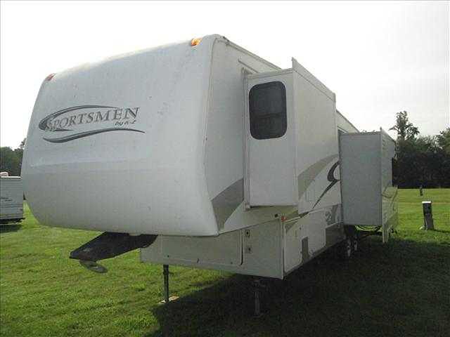 07 Sportsman Trailers