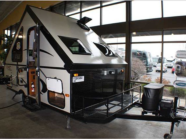 2016 Starcraft Comet Hardside Photo