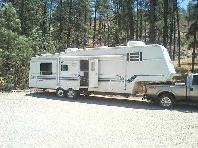2000 Sunnybrook Brookside Photo