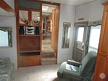 2002 Thor Industries Komfort Photo #7