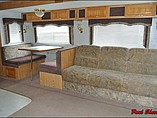 2001 Thor Industries Tahoe Photo #5
