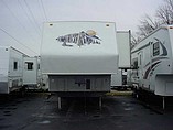 2004 Thor Industries Tahoe Photo #2