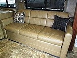 2014 Thor Motor Coach Photo #17