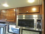 2014 Thor Motor Coach Photo #21