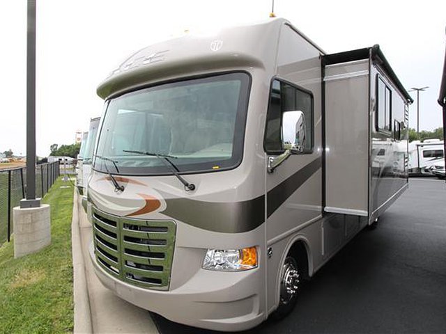 2014 Thor Motor Coach A.C.E. Photo