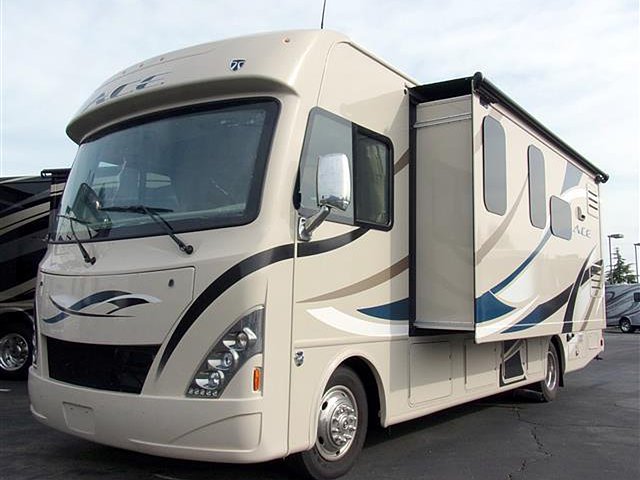 2016 Thor Motor Coach A.C.E. Photo