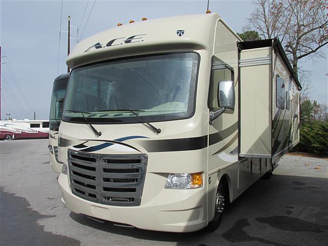 15 Thor Motor Coach A.C.E.