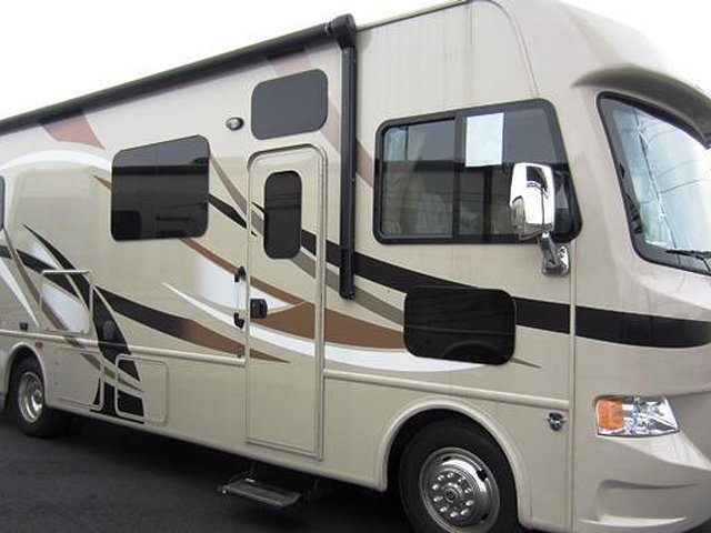 15 Thor Motor Coach A.C.E.