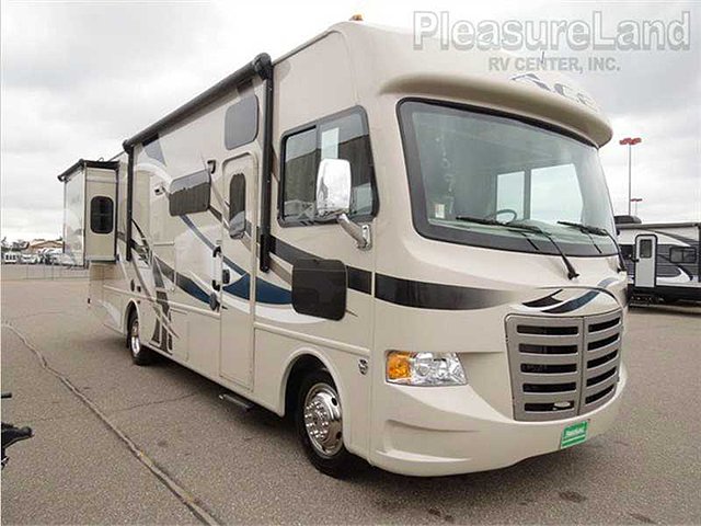 2015 Thor Motor Coach A.C.E. Photo