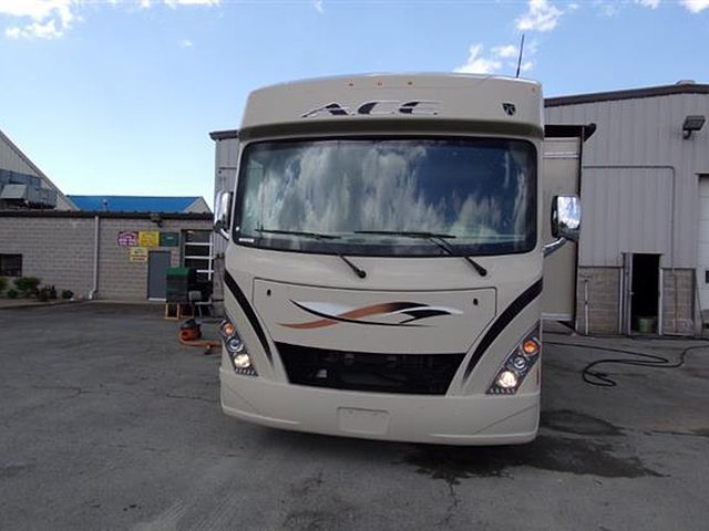 16 Thor Motor Coach A.C.E.