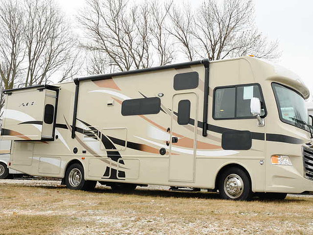 2016 Thor Motor Coach A.C.E. Photo