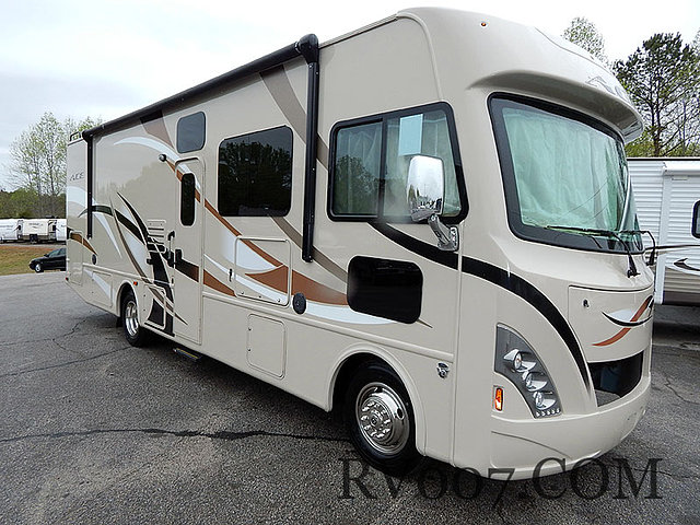 2016 Thor Motor Coach A.C.E. Photo