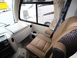 2015 Thor Motor Coach Axis Photo #11