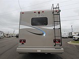 2016 Thor Motor Coach Axis Photo #9