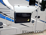 2016 Thor Motor Coach Axis Photo #9