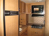 2015 Thor Motor Coach Axis Photo #8