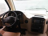 2015 Thor Motor Coach Axis Photo #21