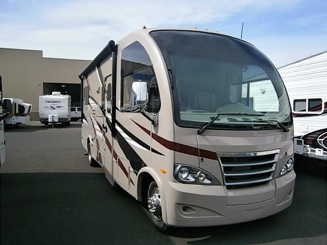 2015 Thor Motor Coach Axis Photo