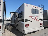 2015 Thor Motor Coach Axis Photo #4