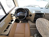 2015 Thor Motor Coach Axis Photo #7