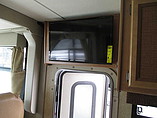 2015 Thor Motor Coach Axis Photo #19