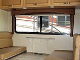 2016 Thor Motor Coach Axis Photo #17