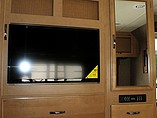 2016 Thor Motor Coach Axis Photo #23