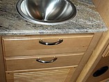 2016 Thor Motor Coach Axis Photo #26