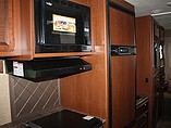 2016 Thor Motor Coach Axis Photo #11