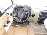 2016 Thor Motor Coach Axis Photo #16