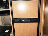 2015 Thor Motor Coach Axis Photo #16