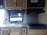 2016 Thor Motor Coach Axis Photo #13