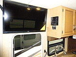 2016 Thor Motor Coach Axis Photo #10