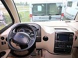 2016 Thor Motor Coach Axis Photo #14