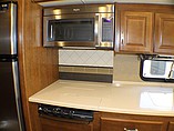 2015 Thor Motor Coach Challenger Photo #8