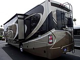 2015 Thor Motor Coach Challenger Photo #2