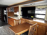 2015 Thor Motor Coach Challenger Photo #4