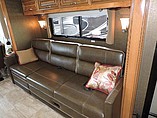 2016 Thor Motor Coach Challenger Photo #9
