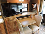 2016 Thor Motor Coach Challenger Photo #10