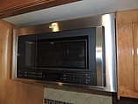 2016 Thor Motor Coach Challenger Photo #14