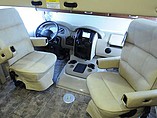 2015 Thor Motor Coach Challenger Photo #17