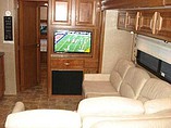 2012 Thor Motor Coach Challenger Photo #7