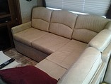 2013 Thor Motor Coach Challenger Photo #13