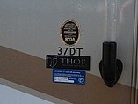2014 Thor Motor Coach Challenger Photo #16