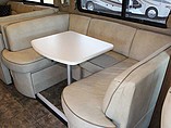 2014 Thor Motor Coach Challenger Photo #65
